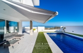 V4S2213, 3 bedroom 3 bathroom villa with private pool with seaviews in Guardamar