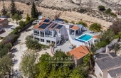 V4S2268, 5 Bedroom 4 bathroom villa with pool and guest house in Aspe