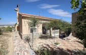 3-4324/2429, 3 Bedroom 1 Bathroom Country house in Monovar