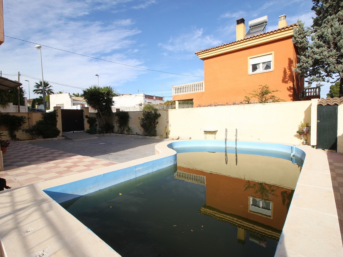 4 Bedroom 3 Bathroom Townhouse in Monovar