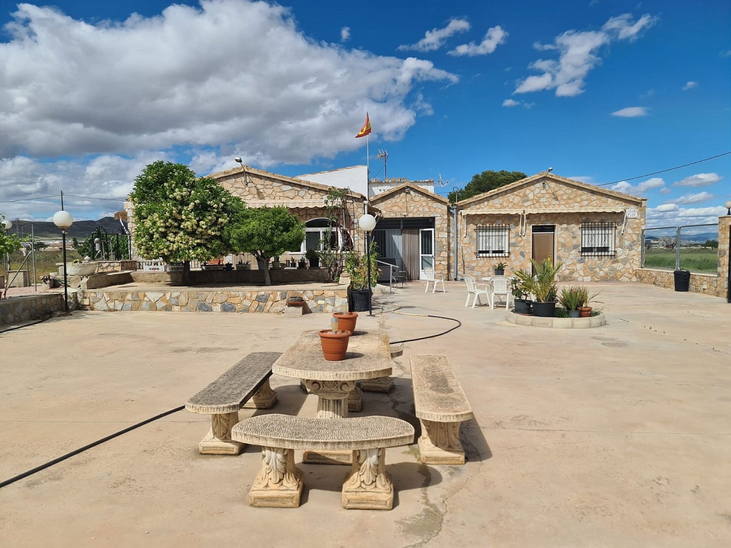 5 Bedroom 2 Bathroom Country house in Yecla