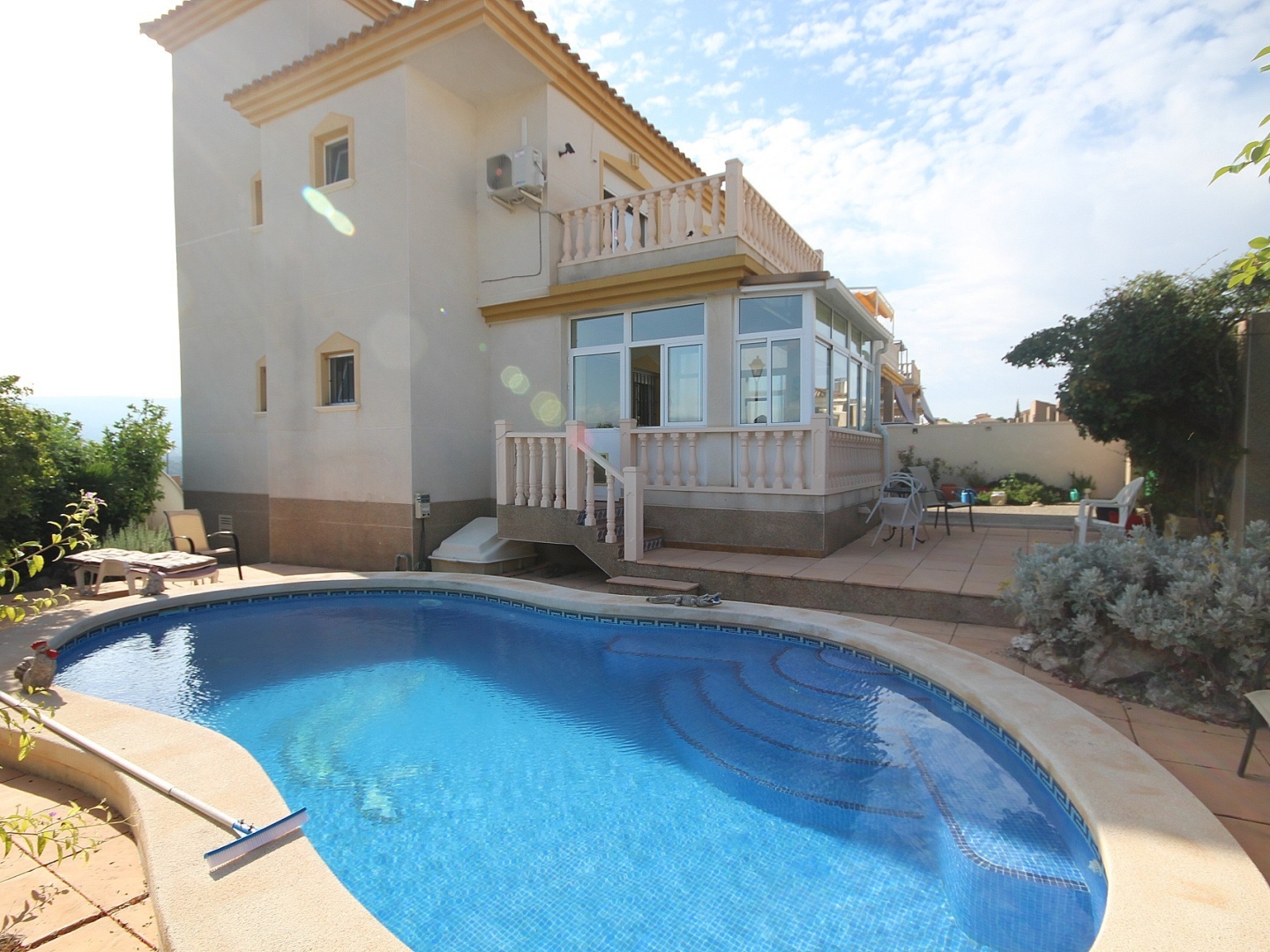 4 Bedroom 3 Bathroom Villa in Castalla