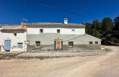 3-7826/2605, 8 Bedroom 2 Bathroom Country house in Yecla