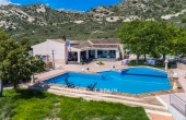 V4S2680, 5 Bed 3 Bath Villa in Aspe with private pool and large plot 14.000m2