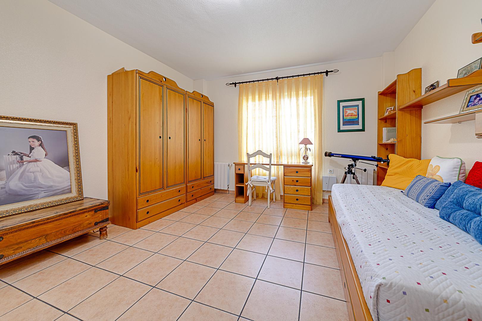 Resale - 5 Bedroom 3 Bathroom Chalet in Torrevieja - La Veleta - Alicante Resale - 5 Bedroom 3 Bathroom Chalet in Torrevieja - La Veleta - Alicante