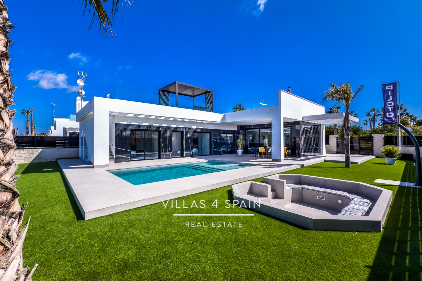 3 Bed 2 Bath New Build Villa with private pool and parking in La Finca Golf Algorfa