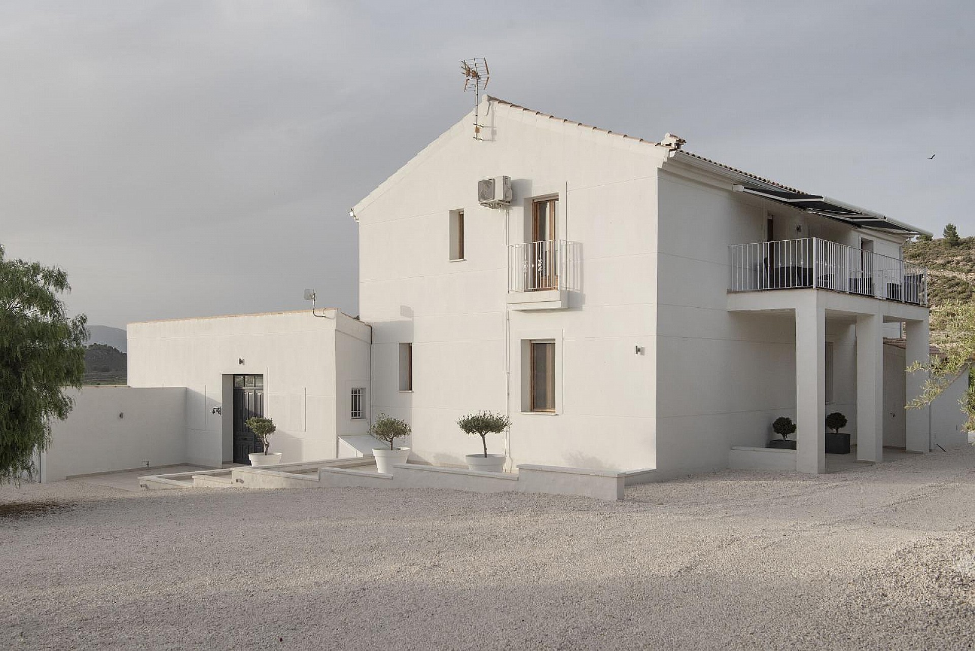 Resale - 5 Bedroom 6 Bathroom Villa in Pinoso - - Alicante Resale - 5 Bedroom 6 Bathroom Villa in Pinoso - - Alicante