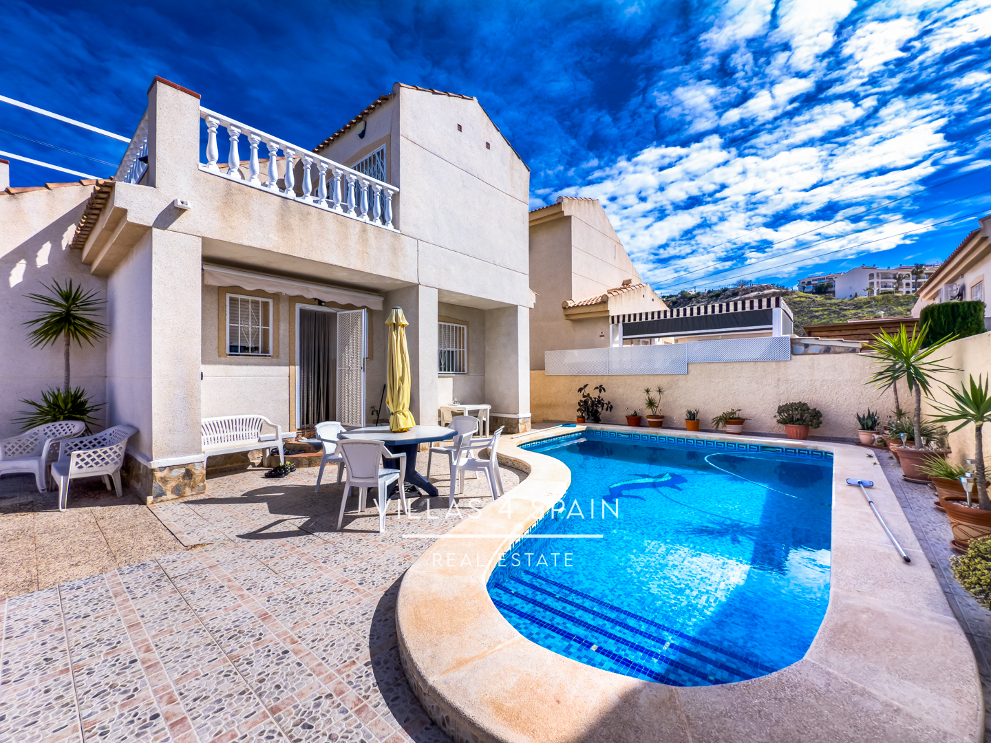 Resale - 4 Bed 2 Bath Detached Villa with Private Pool in Rojales, Ciudad Quesada - AV. Rio Tajo - Alicante Resale - 4 Bed 2 Bath Detached Villa with Private Pool in Rojales, Ciudad Quesada - AV. Rio Tajo - Alicante