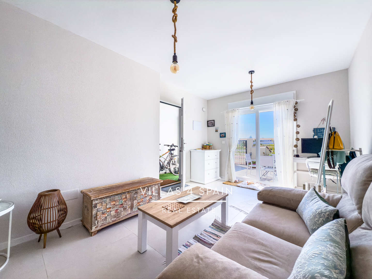 Resale - 2-Bed, 1-Bath Ground Floor Apartment in San Pedro del Pinatar - Av. los Antolinos - Murcia Resale - 2-Bed, 1-Bath Ground Floor Apartment in San Pedro del Pinatar - Av. los Antolinos - Murcia