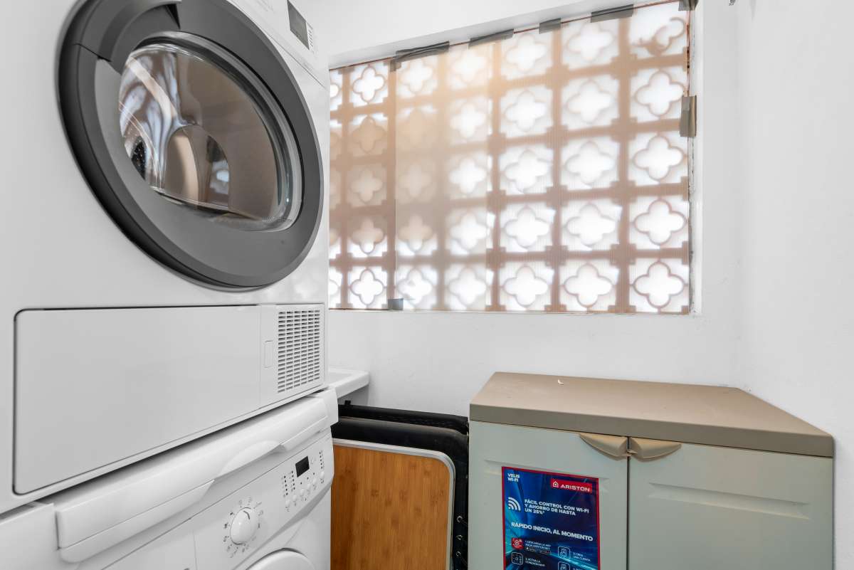 Resale - 2 Bedroom 1 Bathroom Apartment in Villamartín - - Alicante Resale - 2 Bedroom 1 Bathroom Apartment in Villamartín - - Alicante