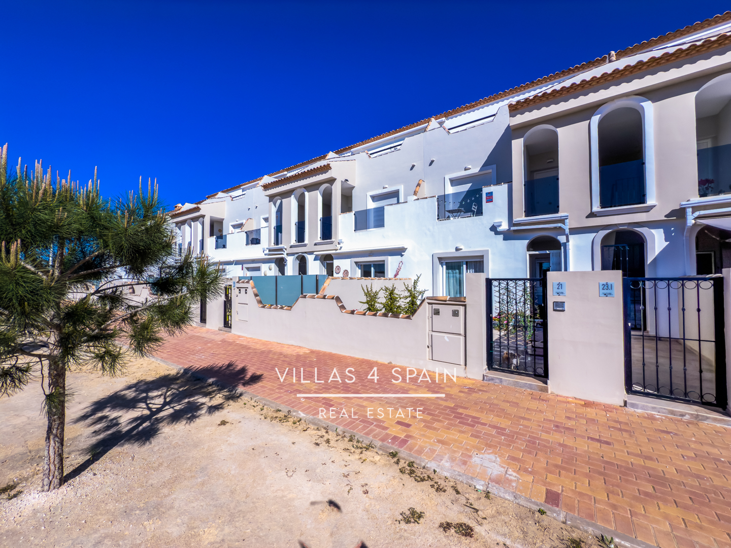 Resale - 2-Bed, 1-Bath Ground Floor Apartment in San Pedro del Pinatar - Av. los Antolinos - Murcia Resale - 2-Bed, 1-Bath Ground Floor Apartment in San Pedro del Pinatar - Av. los Antolinos - Murcia