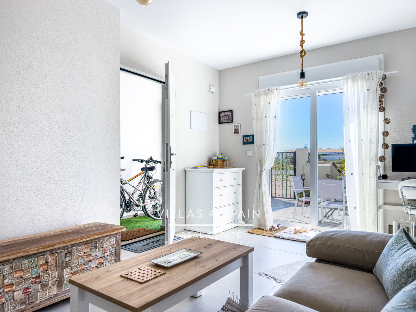 Resale - 2-Bed, 1-Bath Ground Floor Apartment in San Pedro del Pinatar - Av. los Antolinos - Murcia Resale - 2-Bed, 1-Bath Ground Floor Apartment in San Pedro del Pinatar - Av. los Antolinos - Murcia