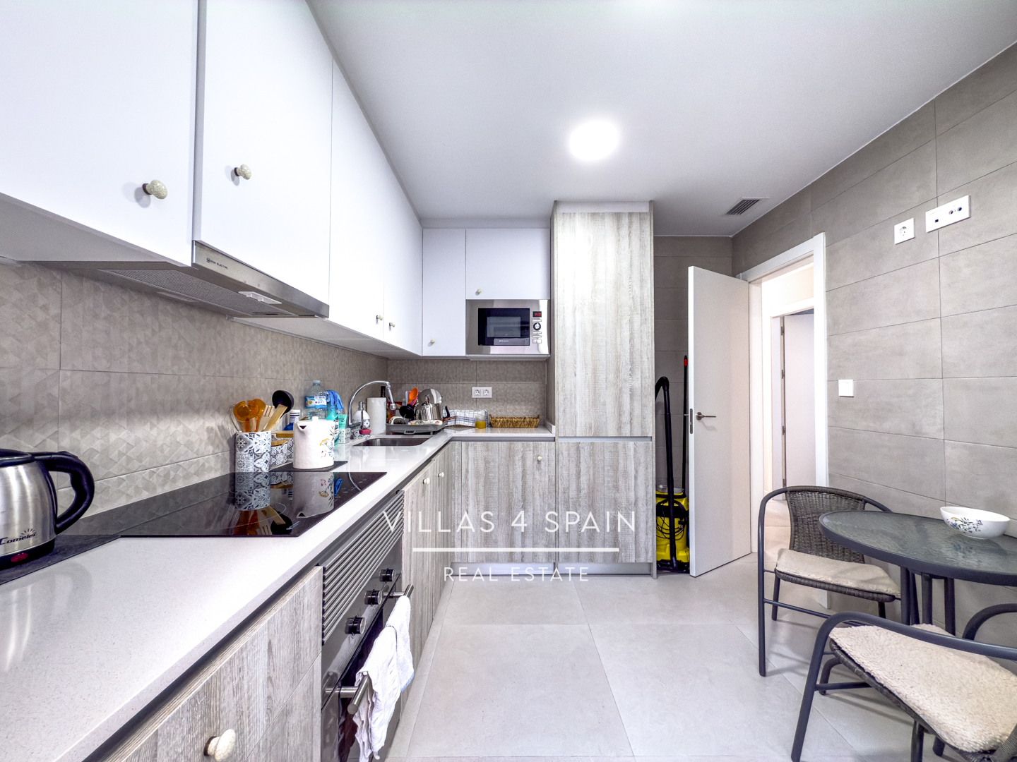 Resale - 2-Bed, 1-Bath Ground Floor Apartment in San Pedro del Pinatar - Av. los Antolinos - Murcia Resale - 2-Bed, 1-Bath Ground Floor Apartment in San Pedro del Pinatar - Av. los Antolinos - Murcia