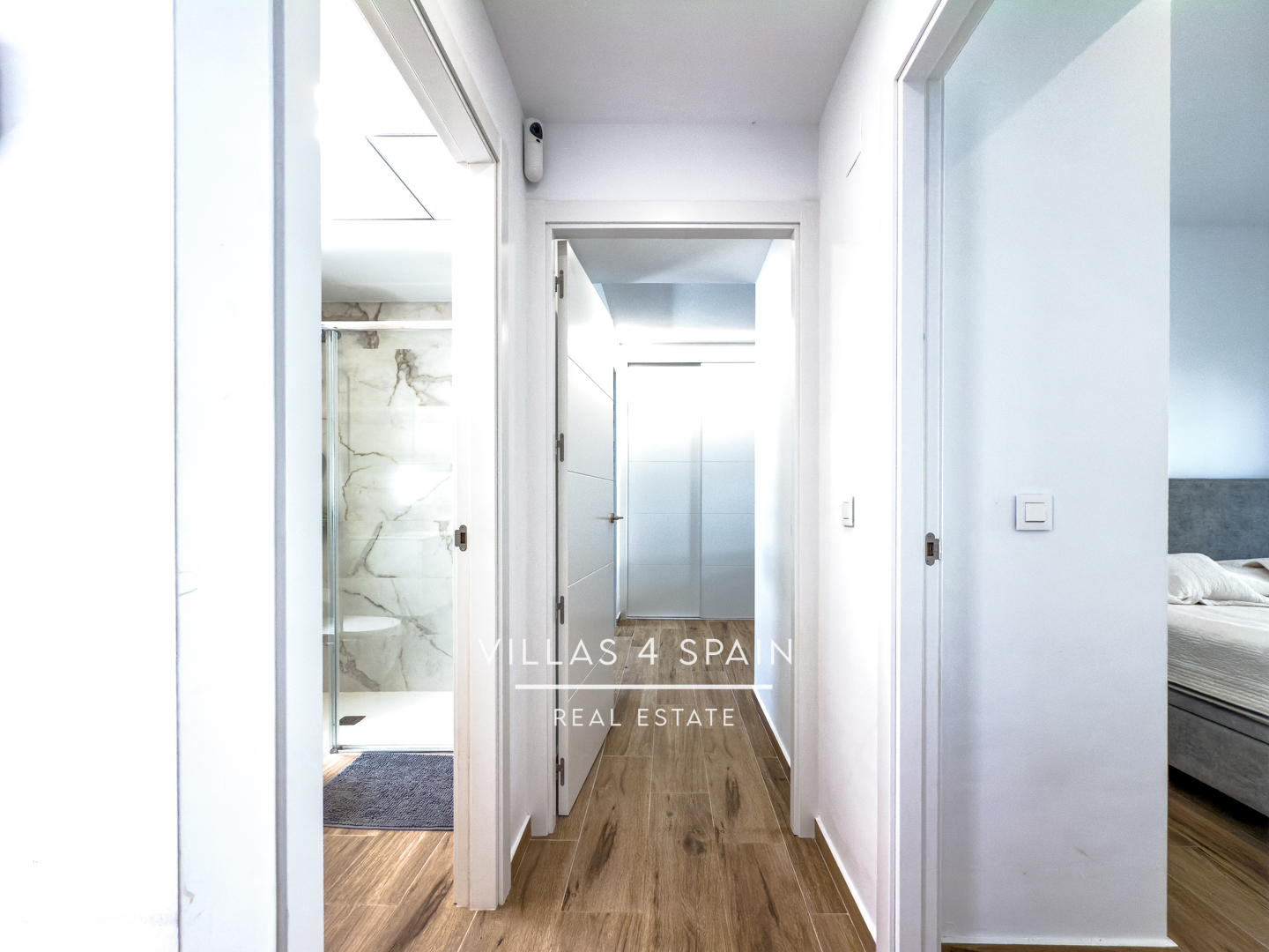 Resale - 2 Bed 2 Bath Groundfloor Apartment with front garden in Villamartin - C. Gigantes y Cabezudos - Alicante Resale - 2 Bed 2 Bath Groundfloor Apartment with front garden in Villamartin - C. Gigantes y Cabezudos - Alicante