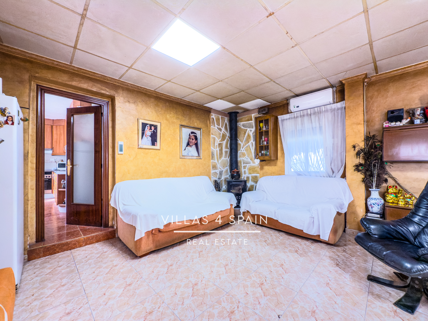 Resale - 3 Bed 3 Bath Villa with Private Pool and Expansive 12,000m² Plot in Hondón de las Nieves - Carr. a Hondón de los Frailes - Alicante Resale - 3 Bed 3 Bath Villa with Private Pool and Expansive 12,000m² Plot in Hondón de las Nieves - Carr. a Hondón de los Frailes - Alicante