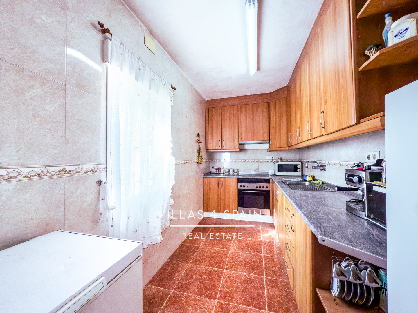 Resale - 3 Bed 3 Bath Villa with Private Pool and Expansive 12,000m² Plot in Hondón de las Nieves - Carr. a Hondón de los Frailes - Alicante Resale - 3 Bed 3 Bath Villa with Private Pool and Expansive 12,000m² Plot in Hondón de las Nieves - Carr. a Hondón de los Frailes - Alicante