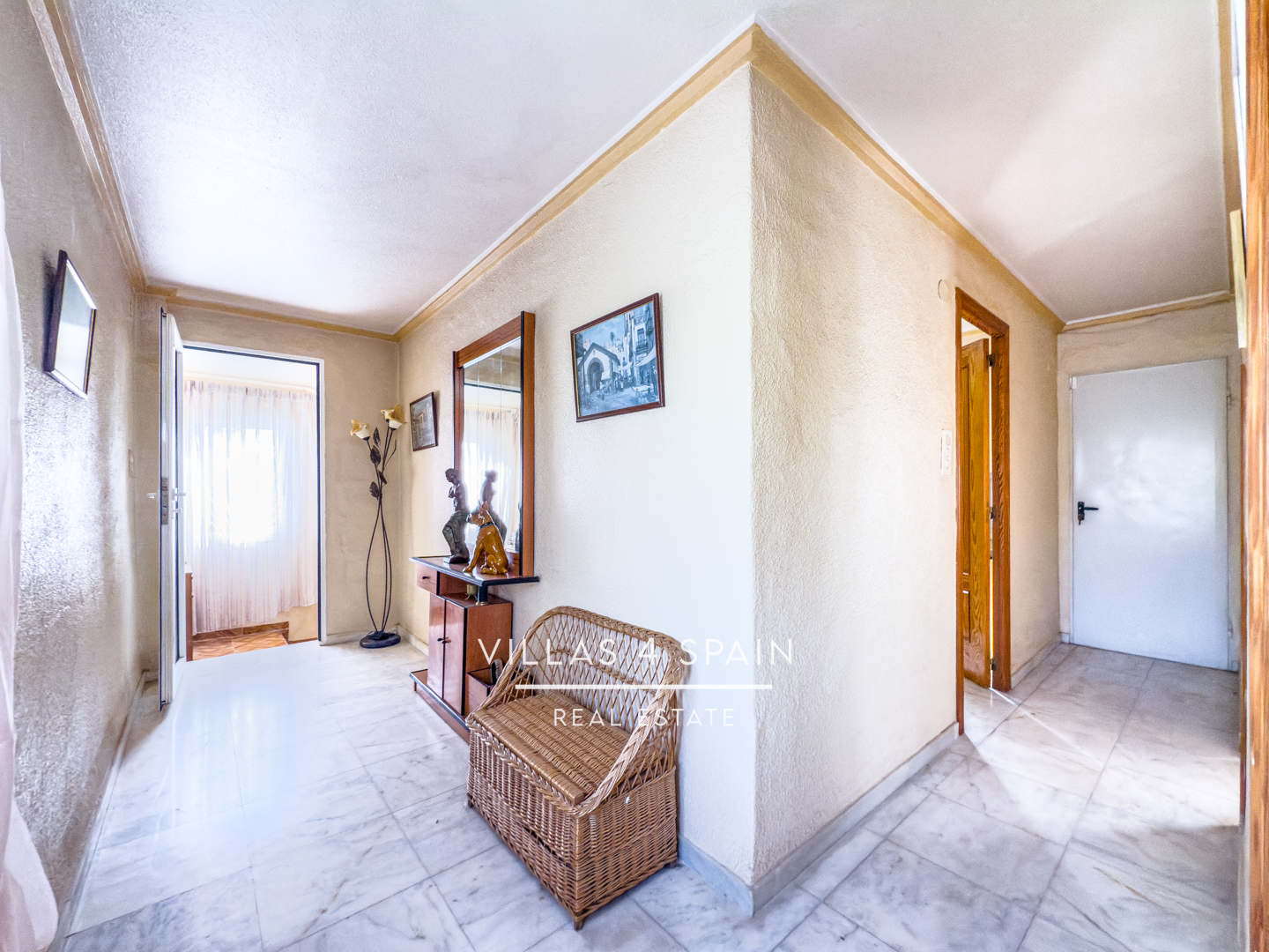 Resale - 3 Bed 3 Bath Villa with Private Pool and Expansive 12,000m² Plot in Hondón de las Nieves - Carr. a Hondón de los Frailes - Alicante Resale - 3 Bed 3 Bath Villa with Private Pool and Expansive 12,000m² Plot in Hondón de las Nieves - Carr. a Hondón de los Frailes - Alicante