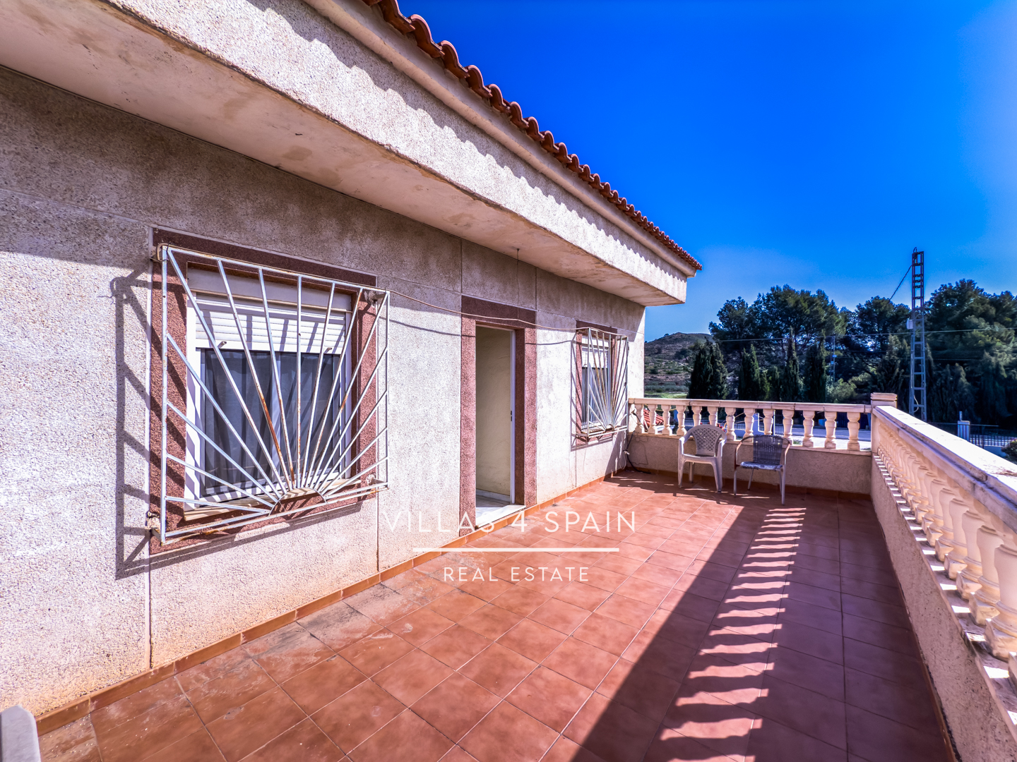 Resale - 3 Bed 3 Bath Villa with Private Pool and Expansive 12,000m² Plot in Hondón de las Nieves - Carr. a Hondón de los Frailes - Alicante Resale - 3 Bed 3 Bath Villa with Private Pool and Expansive 12,000m² Plot in Hondón de las Nieves - Carr. a Hondón de los Frailes - Alicante