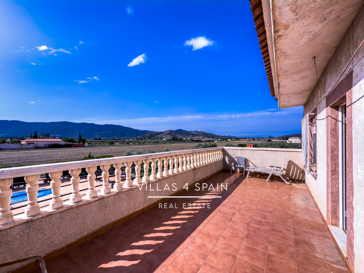 Resale - 3 Bed 3 Bath Villa with Private Pool and Expansive 12,000m² Plot in Hondón de las Nieves - Carr. a Hondón de los Frailes - Alicante Resale - 3 Bed 3 Bath Villa with Private Pool and Expansive 12,000m² Plot in Hondón de las Nieves - Carr. a Hondón de los Frailes - Alicante