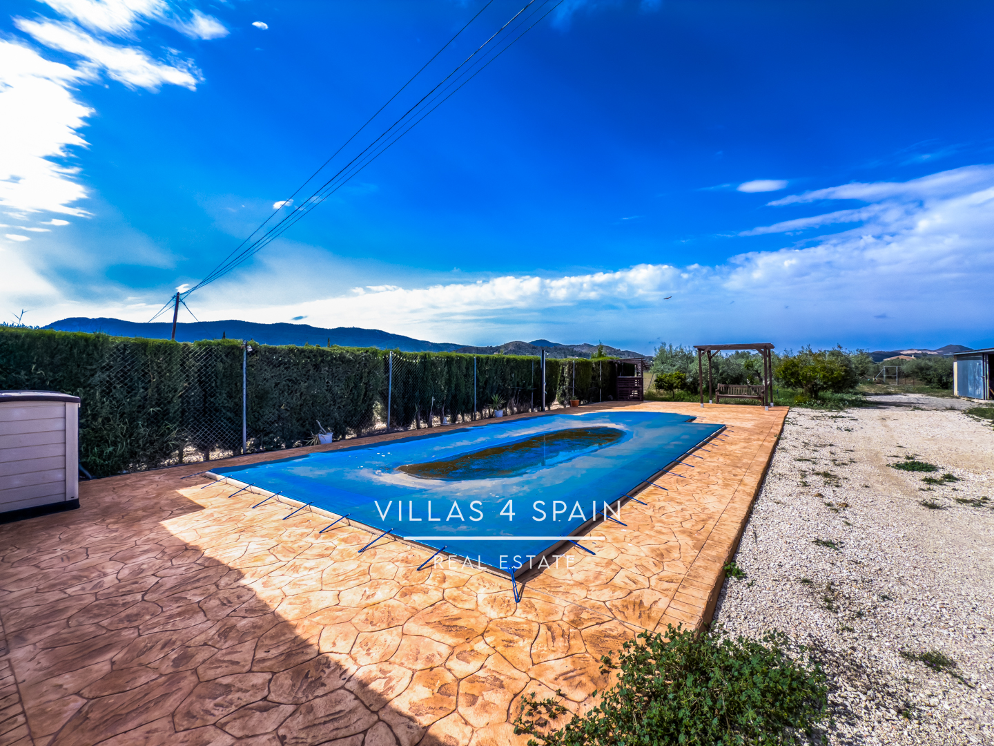 Resale - 3 Bed 3 Bath Villa with Private Pool and Expansive 12,000m² Plot in Hondón de las Nieves - Carr. a Hondón de los Frailes - Alicante Resale - 3 Bed 3 Bath Villa with Private Pool and Expansive 12,000m² Plot in Hondón de las Nieves - Carr. a Hondón de los Frailes - Alicante