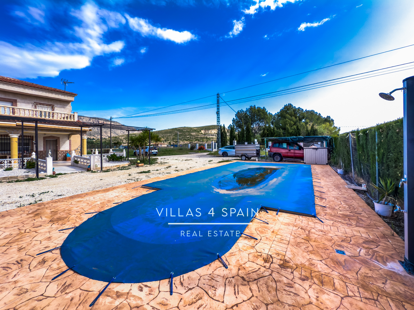 Resale - 3 Bed 3 Bath Villa with Private Pool and Expansive 12,000m² Plot in Hondón de las Nieves - Carr. a Hondón de los Frailes - Alicante Resale - 3 Bed 3 Bath Villa with Private Pool and Expansive 12,000m² Plot in Hondón de las Nieves - Carr. a Hondón de los Frailes - Alicante