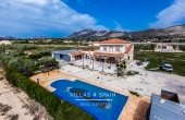 V4S2858, 3 Bed 2 Bath Villa with Private Pool and Expansive 12,000m² Plot in Hondón de las Nieves