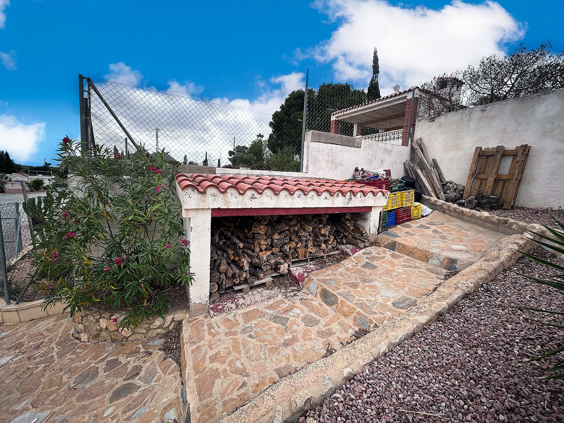 Resale - 4 Bedroom 2 Bathroom Villa in Agost - - Alicante Resale - 4 Bedroom 2 Bathroom Villa in Agost - - Alicante