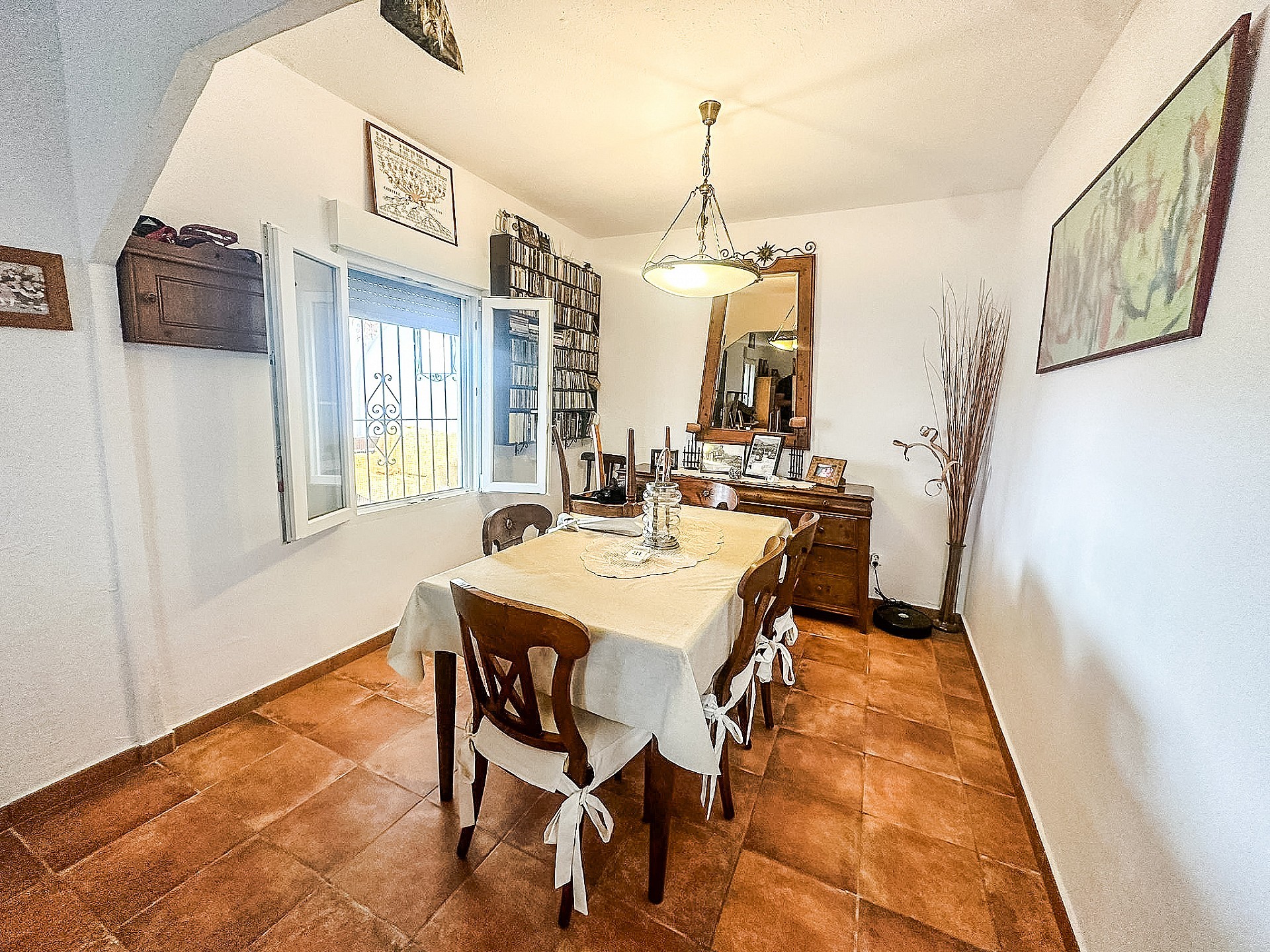Resale - 4 Bedroom 2 Bathroom Villa in Agost - - Alicante Resale - 4 Bedroom 2 Bathroom Villa in Agost - - Alicante