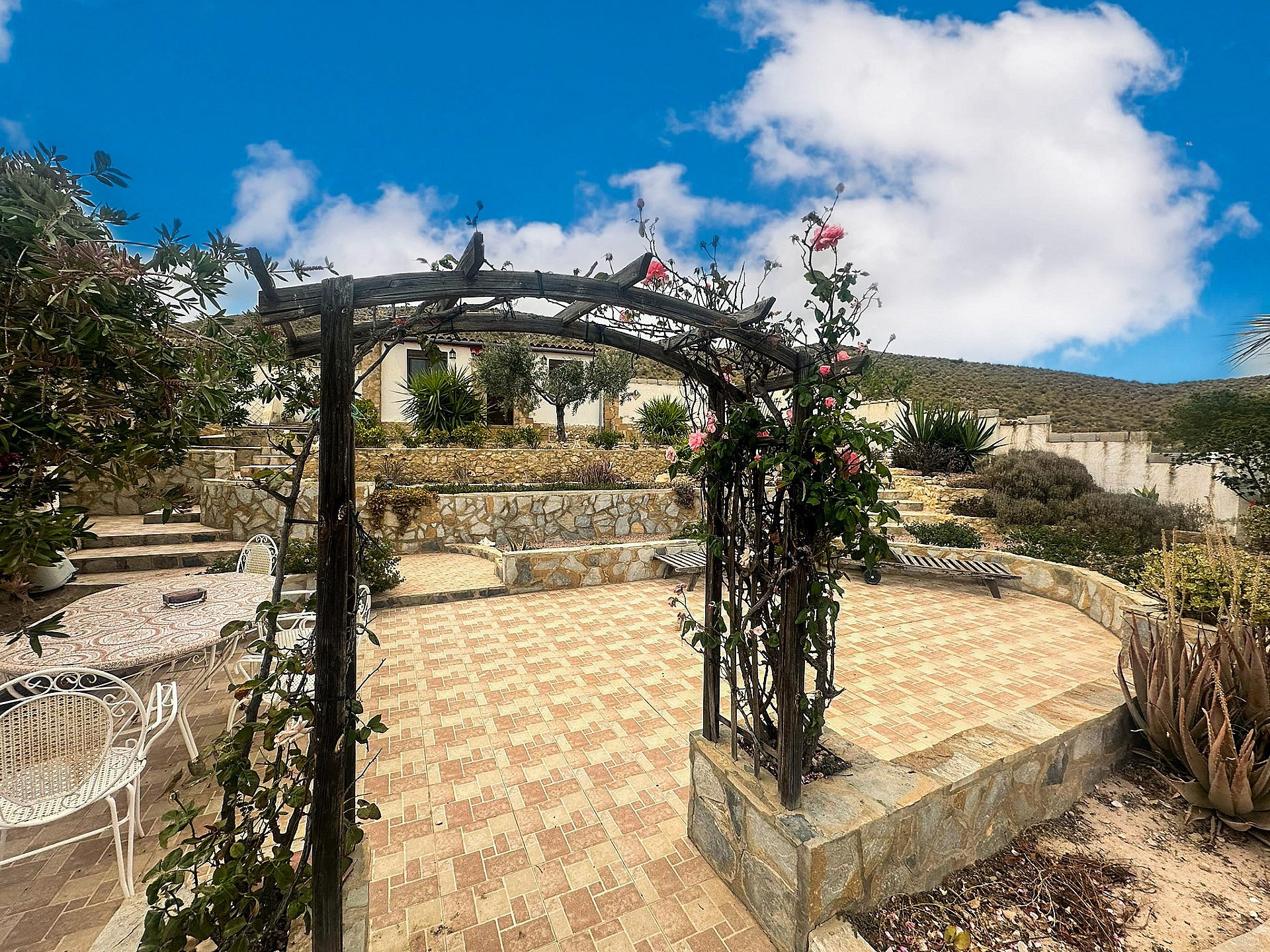 Resale - 4 Bedroom 2 Bathroom Villa in Agost - - Alicante Resale - 4 Bedroom 2 Bathroom Villa in Agost - - Alicante