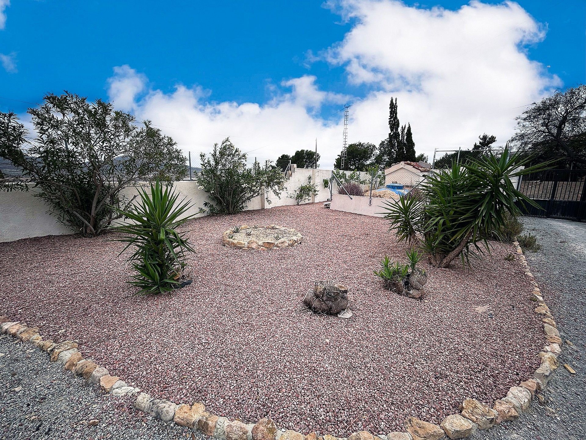 Resale - 4 Bedroom 2 Bathroom Villa in Agost - - Alicante Resale - 4 Bedroom 2 Bathroom Villa in Agost - - Alicante