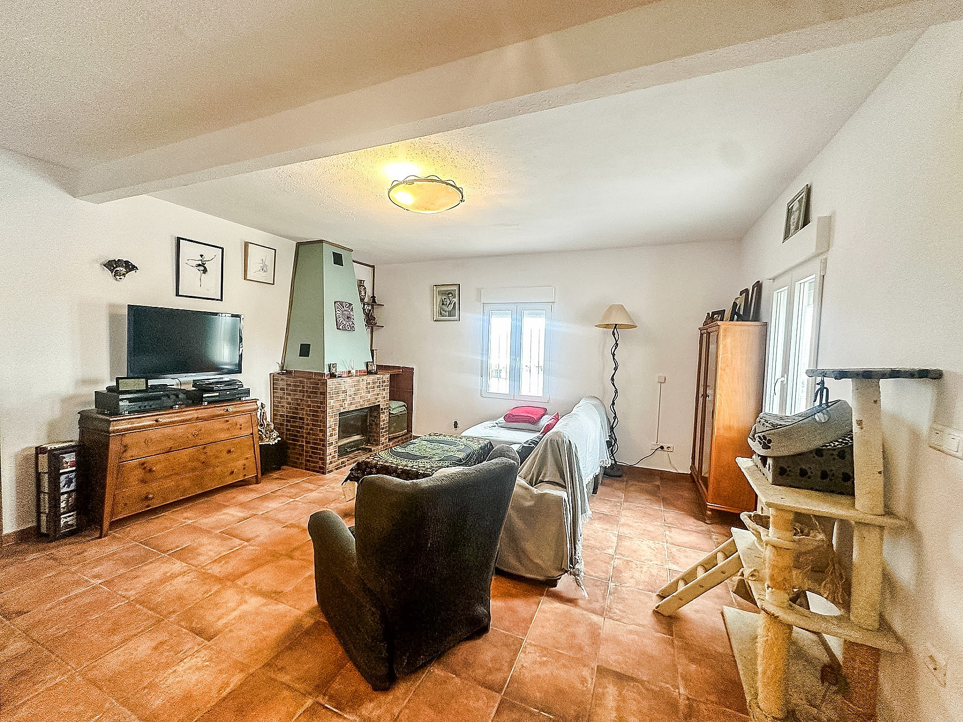 Resale - 4 Bedroom 2 Bathroom Villa in Agost - - Alicante Resale - 4 Bedroom 2 Bathroom Villa in Agost - - Alicante