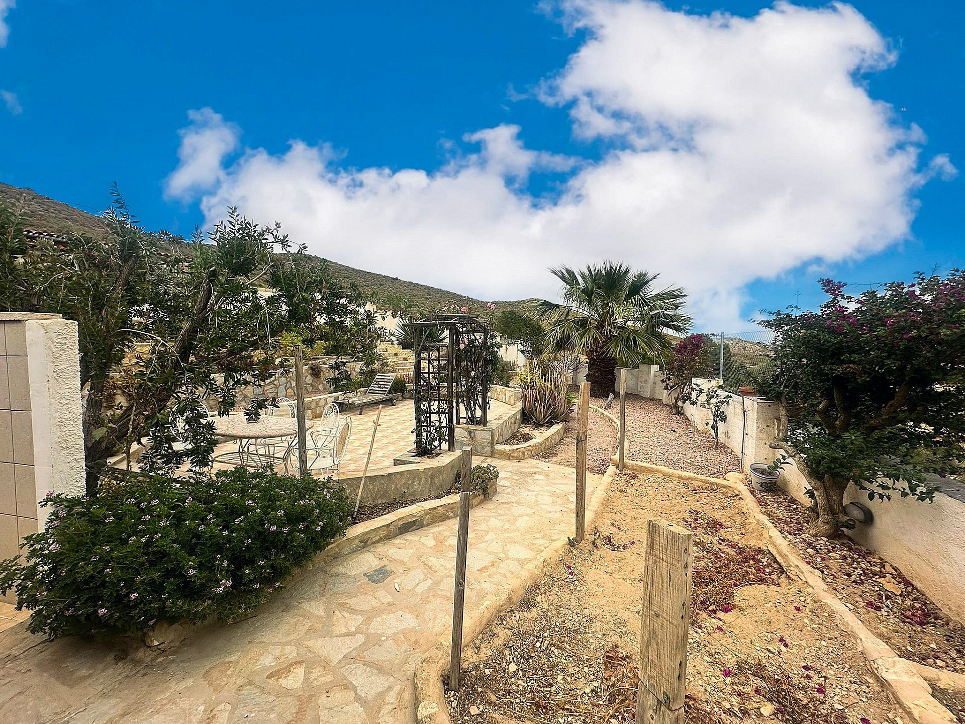 Resale - 4 Bedroom 2 Bathroom Villa in Agost - - Alicante Resale - 4 Bedroom 2 Bathroom Villa in Agost - - Alicante