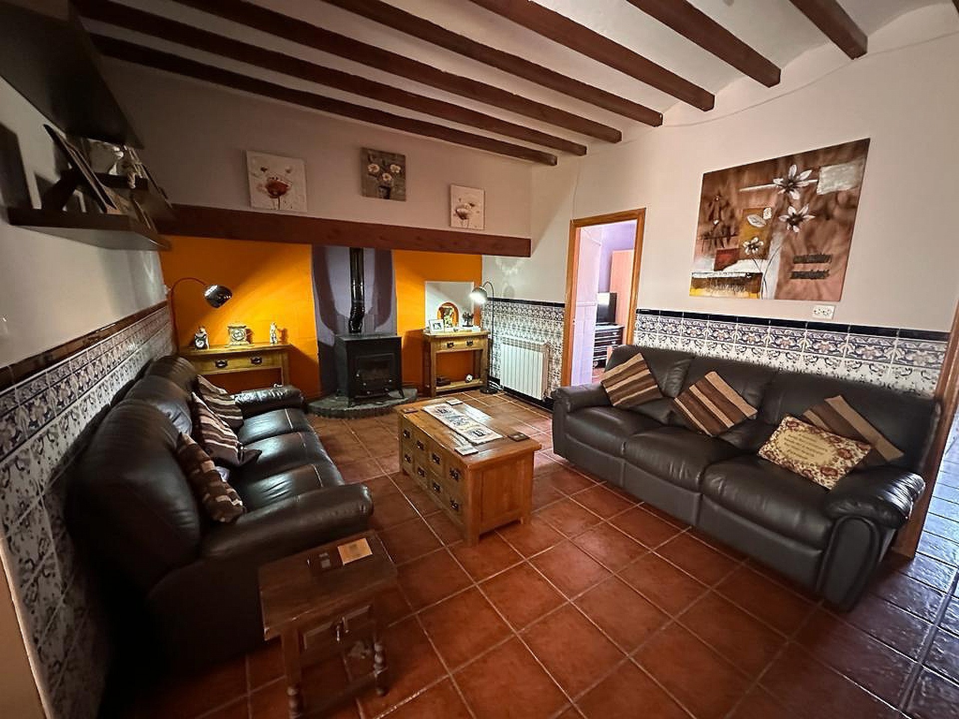 Resale - 3 Bedroom 1 Bathroom Commercial in Pinoso - - Alicante Resale - 3 Bedroom 1 Bathroom Commercial in Pinoso - - Alicante