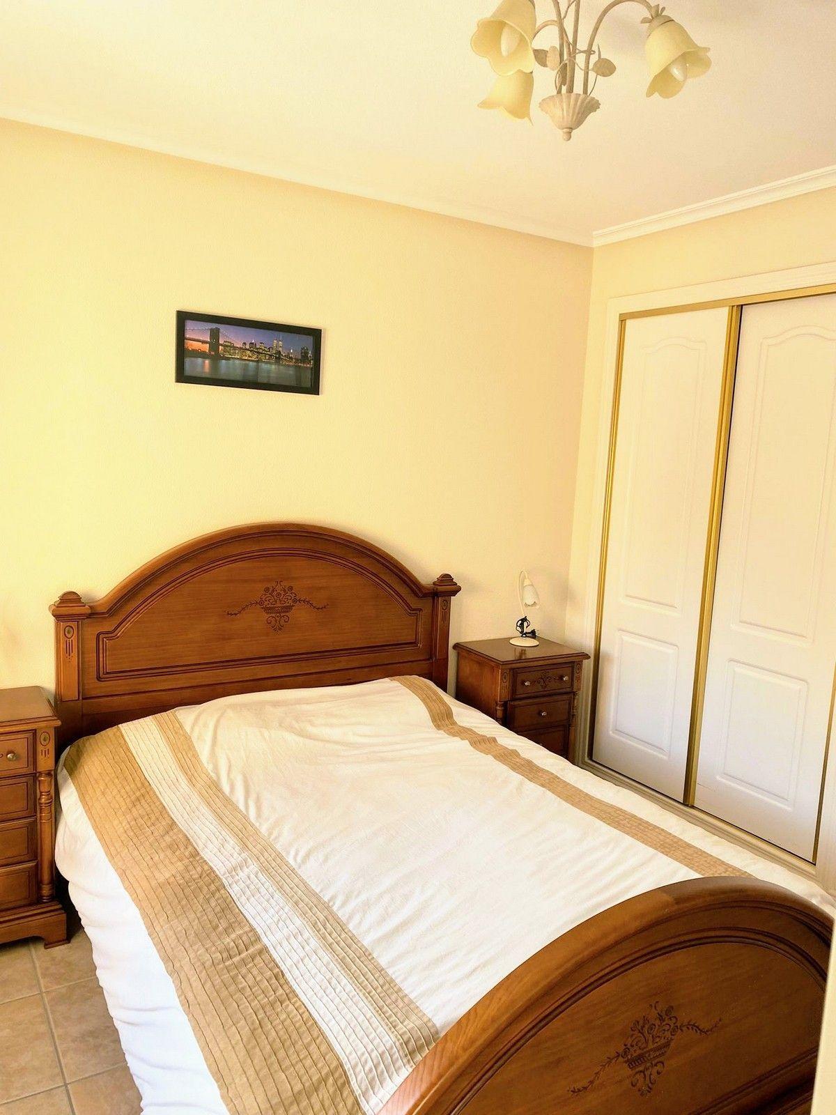 Resale - 3 Bedroom 2 Bathroom Chalet in Villamartín - Villamartin - Alicante Resale - 3 Bedroom 2 Bathroom Chalet in Villamartín - Villamartin - Alicante