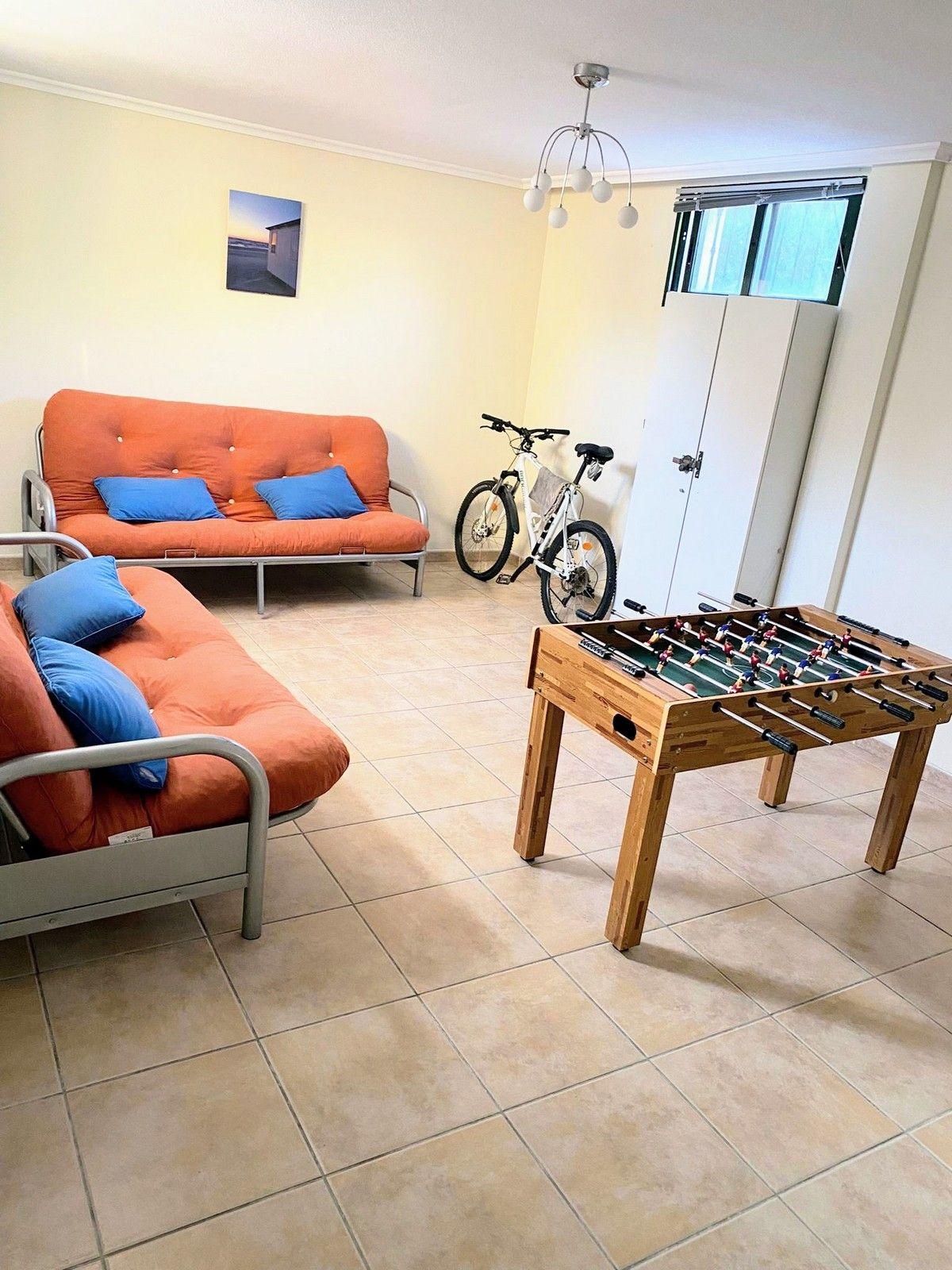 Resale - 3 Bedroom 2 Bathroom Chalet in Villamartín - Villamartin - Alicante Resale - 3 Bedroom 2 Bathroom Chalet in Villamartín - Villamartin - Alicante