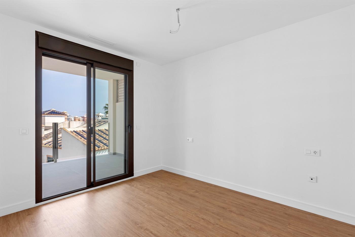 Resale - 2 Bedroom 2 Bathroom Apartamento in Orihuela Costa - Villamartin - Alicante Resale - 2 Bedroom 2 Bathroom Apartamento in Orihuela Costa - Villamartin - Alicante