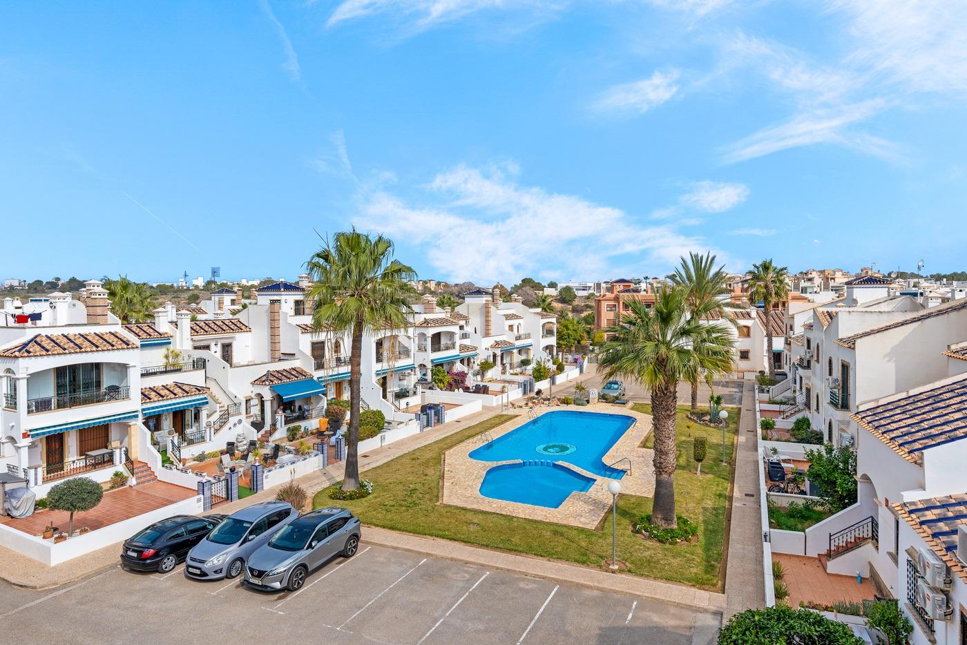 Resale - 2 Bedroom 2 Bathroom Apartamento in Orihuela Costa - Villamartin - Alicante Resale - 2 Bedroom 2 Bathroom Apartamento in Orihuela Costa - Villamartin - Alicante