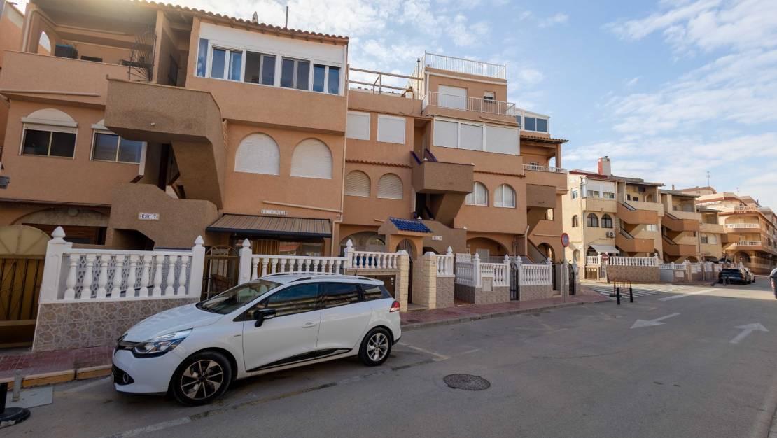 Resale - 3 Bedroom 2 Bathroom Duplex in Torrevieja - PLAYA DE LA MATA - Alicante Resale - 3 Bedroom 2 Bathroom Duplex in Torrevieja - PLAYA DE LA MATA - Alicante