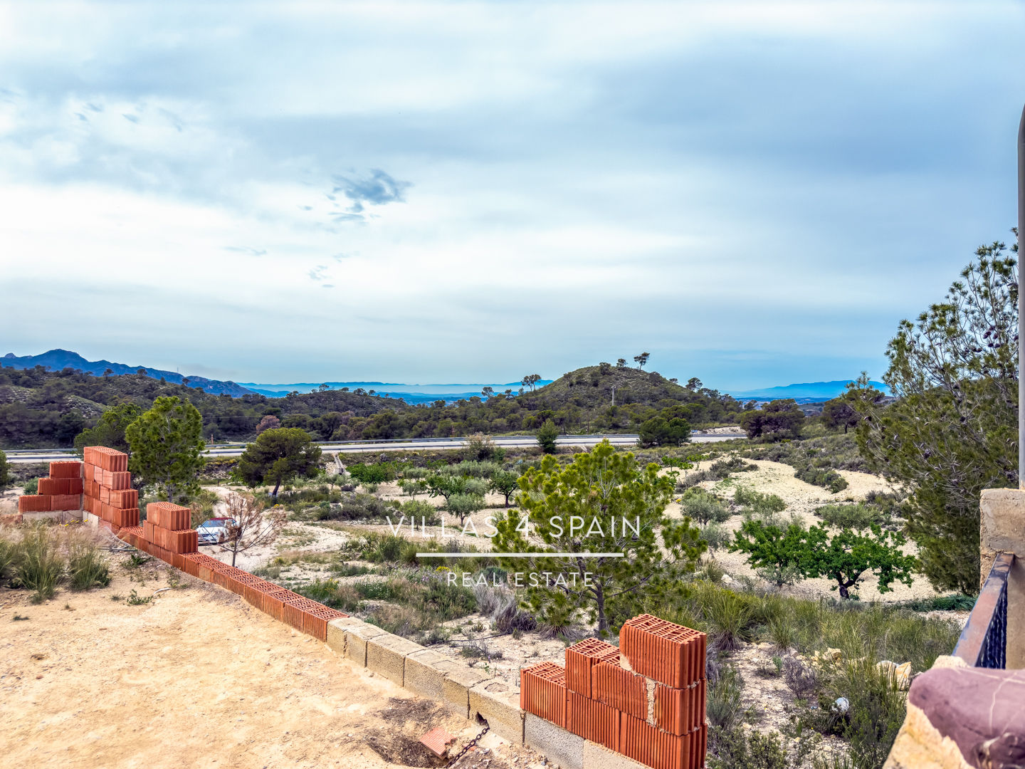 Resale - Land with warehouse for sale in Barinas - RM410 - Murcia Resale - Land with warehouse for sale in Barinas - RM410 - Murcia
