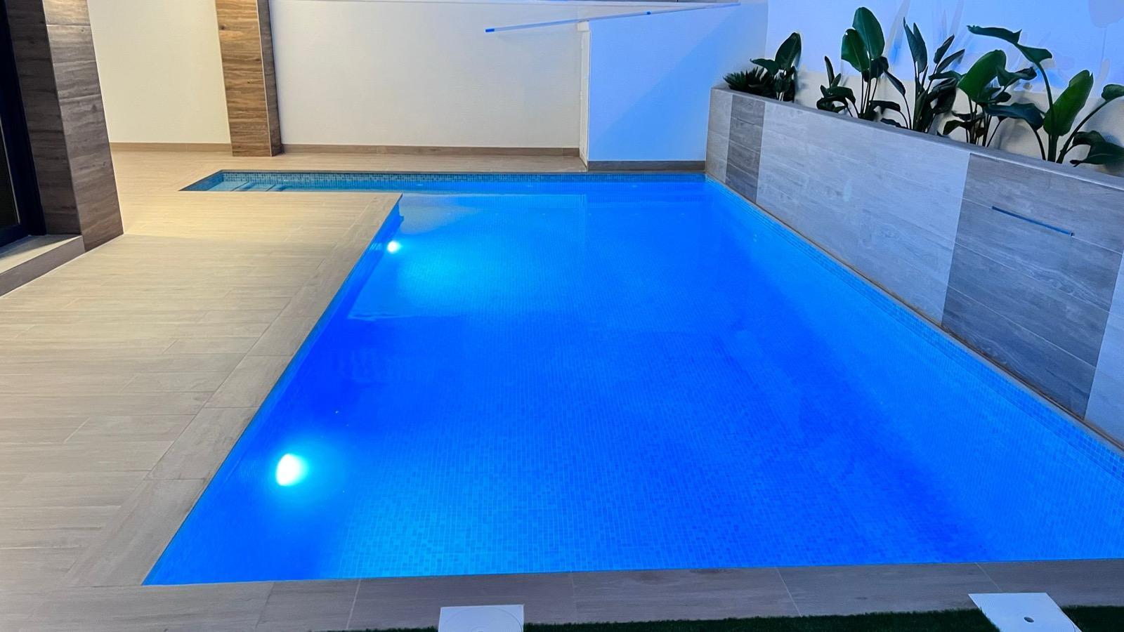 Resale - 3 Bedroom 3 Bathroom Chalet in Orihuela Costa - Villamartin - Alicante Resale - 3 Bedroom 3 Bathroom Chalet in Orihuela Costa - Villamartin - Alicante