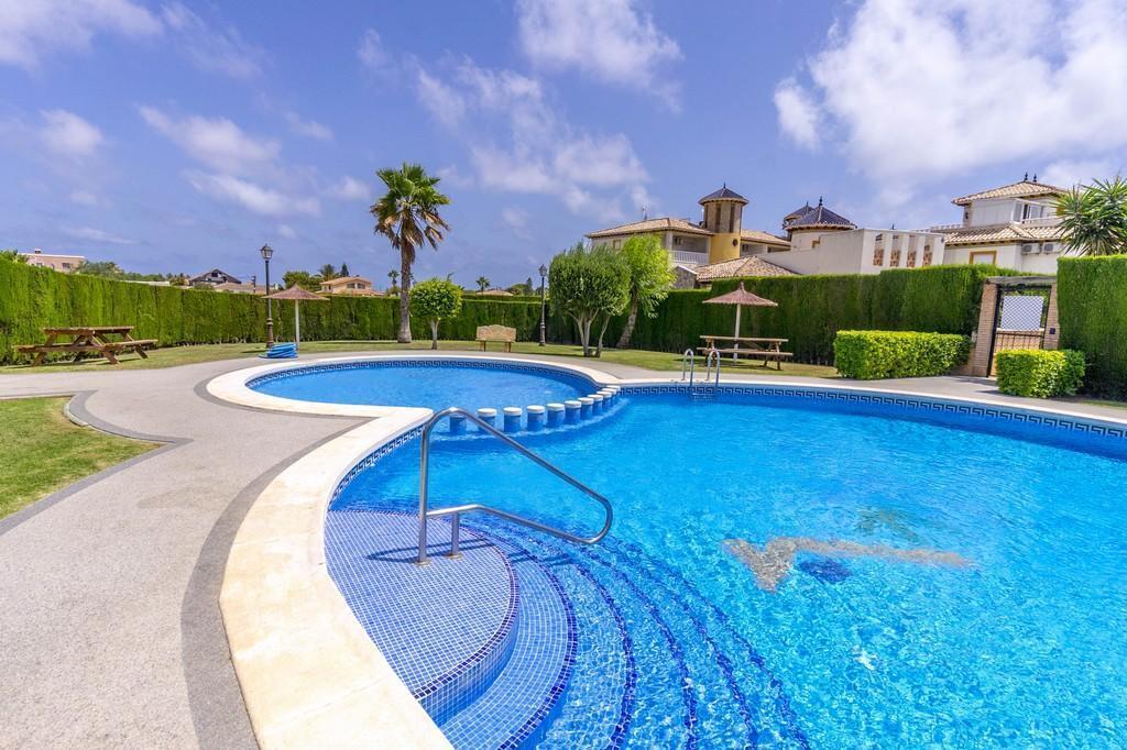 Resale - 2 Bedroom 2 Bathroom Duplex in Orihuela Costa - Lomas de Cabo Roig - Alicante Resale - 2 Bedroom 2 Bathroom Duplex in Orihuela Costa - Lomas de Cabo Roig - Alicante