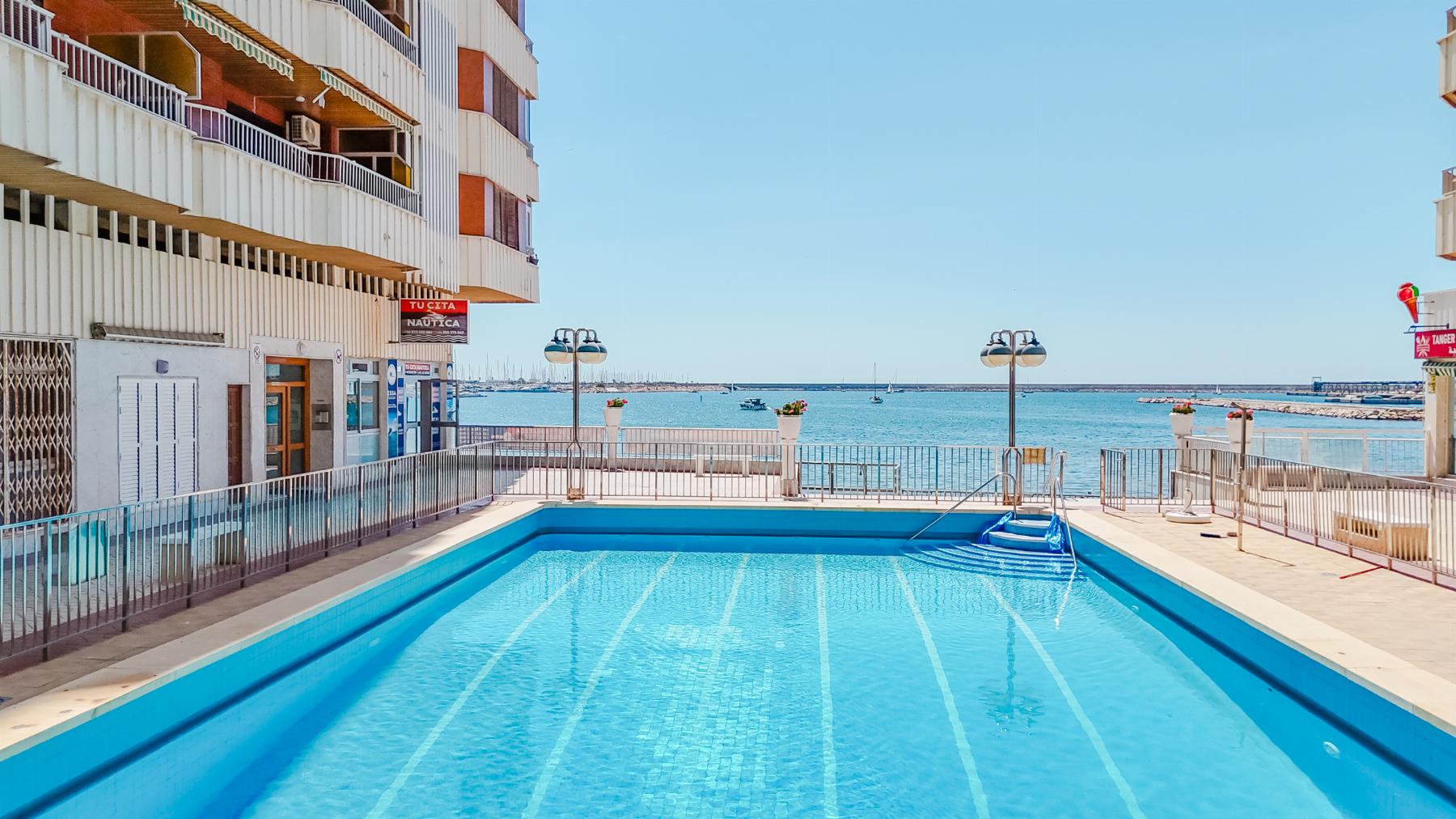 Resale - 3 Bedroom 3 Bathroom Apartamento in Torrevieja - Playa de La Acequion - Alicante Resale - 3 Bedroom 3 Bathroom Apartamento in Torrevieja - Playa de La Acequion - Alicante
