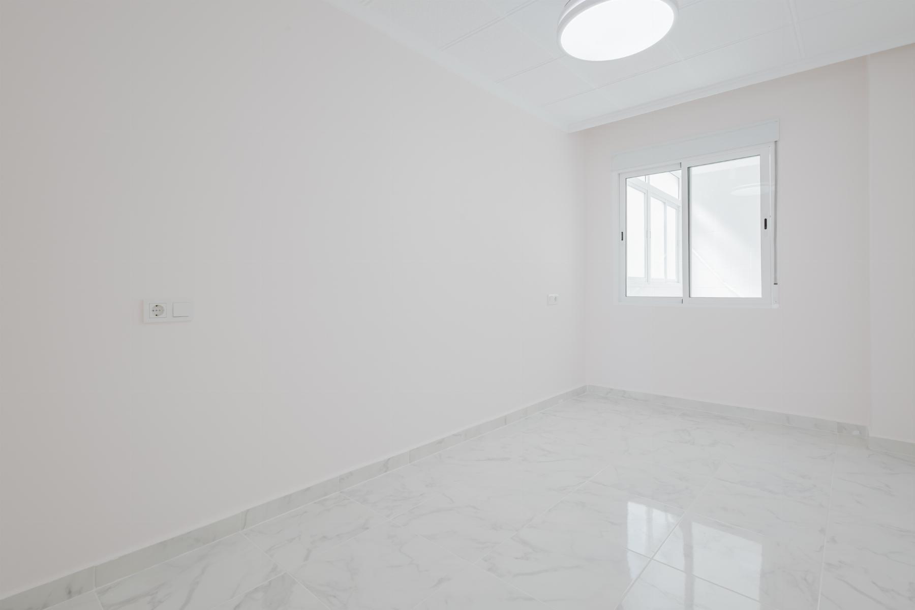 Resale - 3 Bedroom 3 Bathroom Apartamento in Torrevieja - Playa de La Acequion - Alicante Resale - 3 Bedroom 3 Bathroom Apartamento in Torrevieja - Playa de La Acequion - Alicante