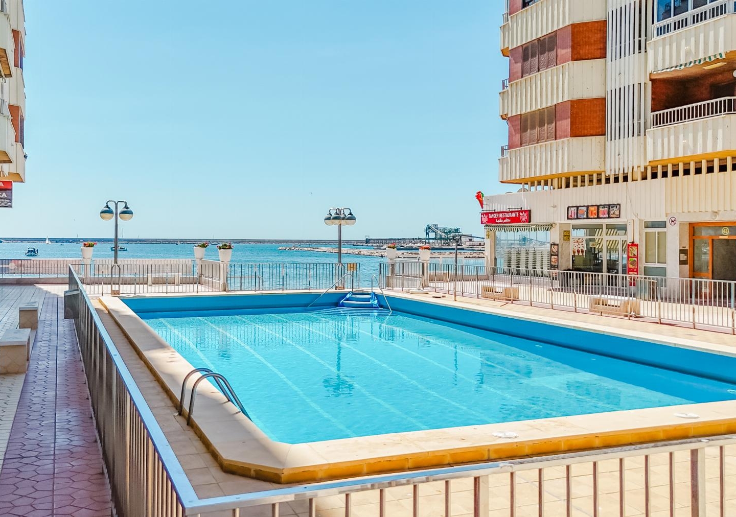 3 Bedroom 3 Bathroom Apartamento in Torrevieja