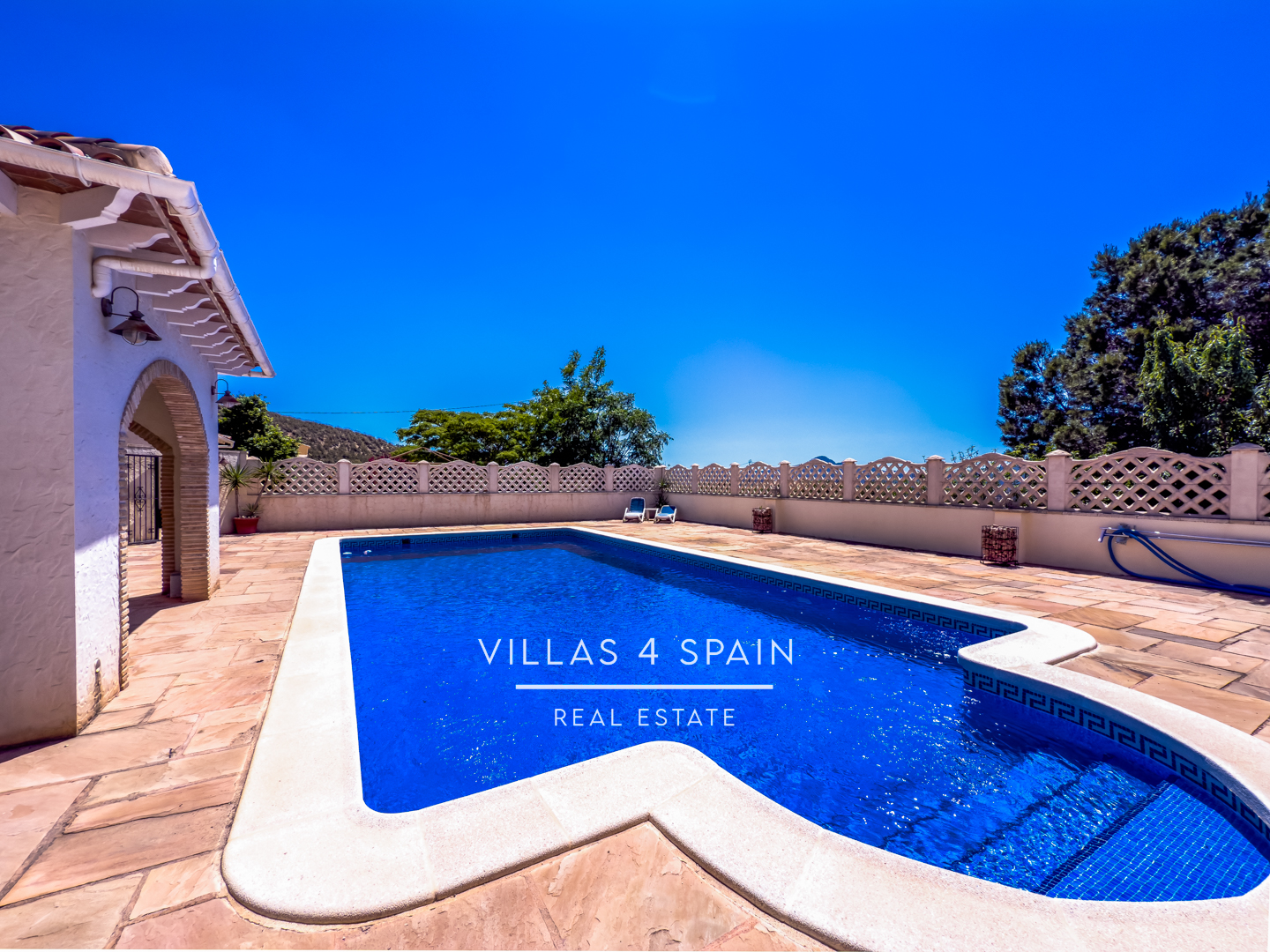 Resale - 3 Bedroom 3 Bathroom Villa with private pool and large plot in Macisvenda - cam. de la boquera - Murcia Resale - 3 Bedroom 3 Bathroom Villa with private pool and large plot in Macisvenda - cam. de la boquera - Murcia
