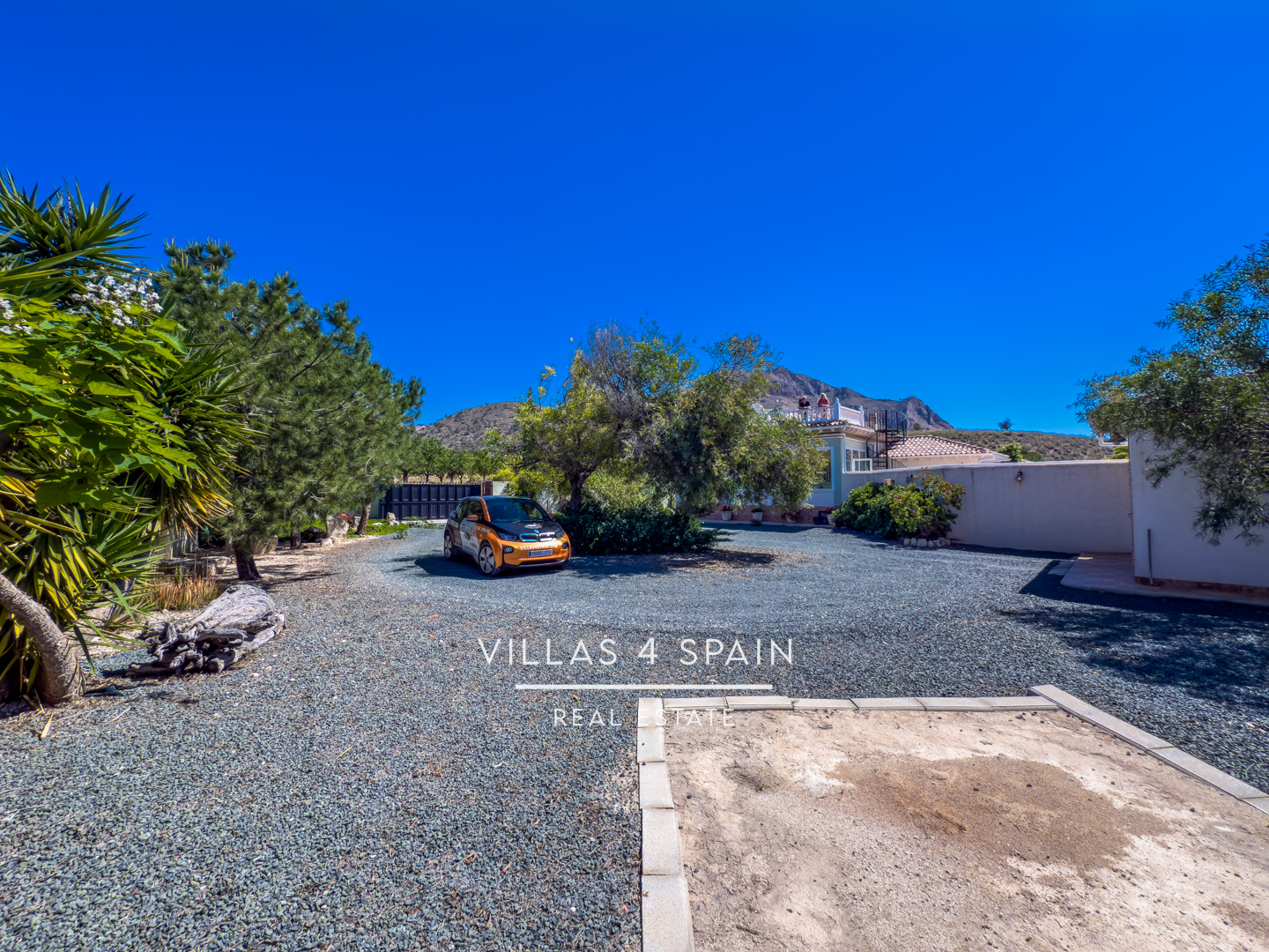 Resale - 3 Bedroom 3 Bathroom Villa with private pool and large plot in Macisvenda - cam. de la boquera - Murcia Resale - 3 Bedroom 3 Bathroom Villa with private pool and large plot in Macisvenda - cam. de la boquera - Murcia