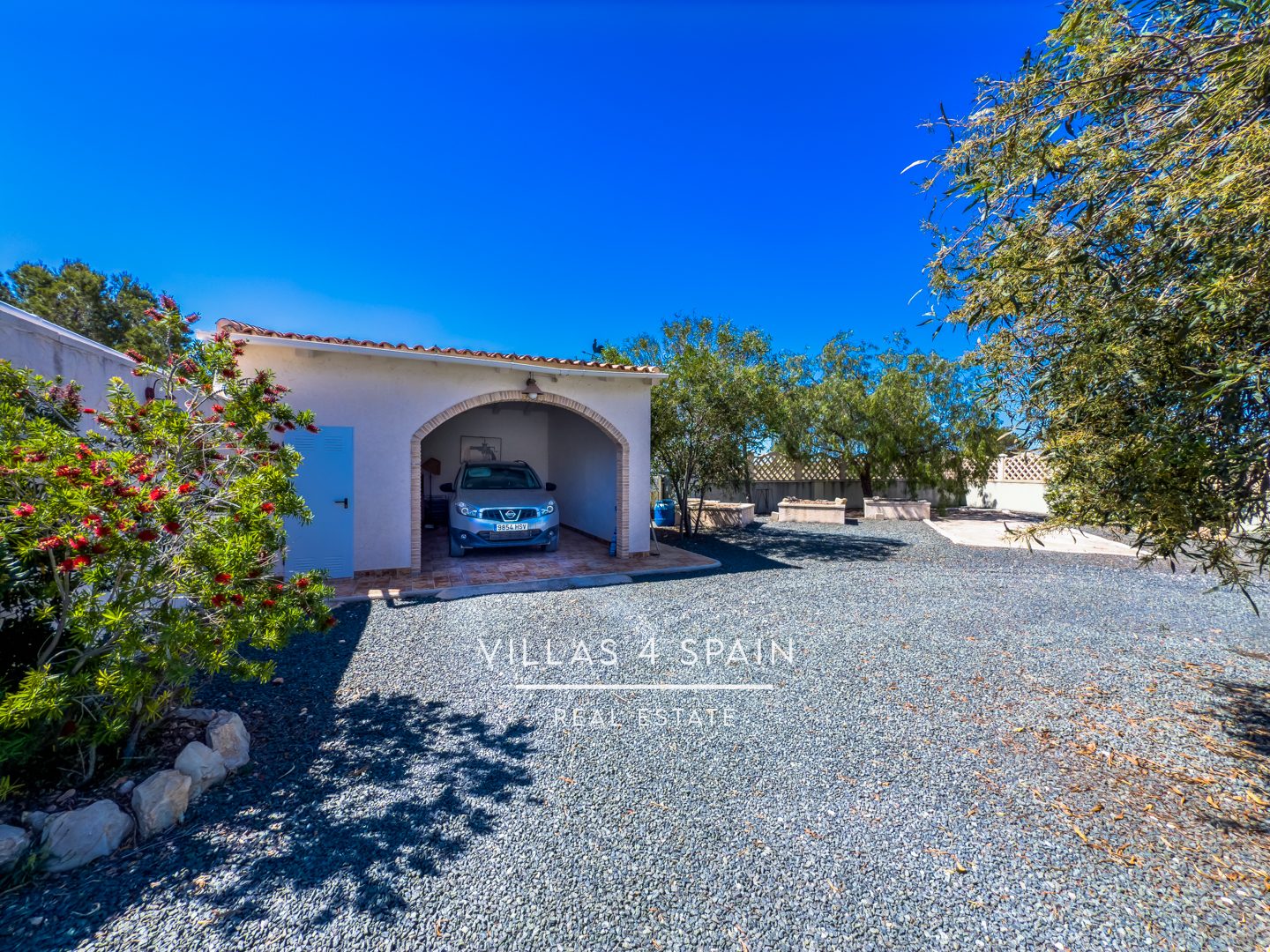 Resale - 3 Bedroom 3 Bathroom Villa with private pool and large plot in Macisvenda - cam. de la boquera - Murcia Resale - 3 Bedroom 3 Bathroom Villa with private pool and large plot in Macisvenda - cam. de la boquera - Murcia
