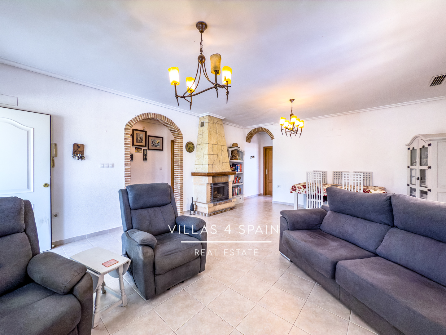 Resale - 3 Bedroom 3 Bathroom Villa with private pool and large plot in Macisvenda - cam. de la boquera - Murcia Resale - 3 Bedroom 3 Bathroom Villa with private pool and large plot in Macisvenda - cam. de la boquera - Murcia