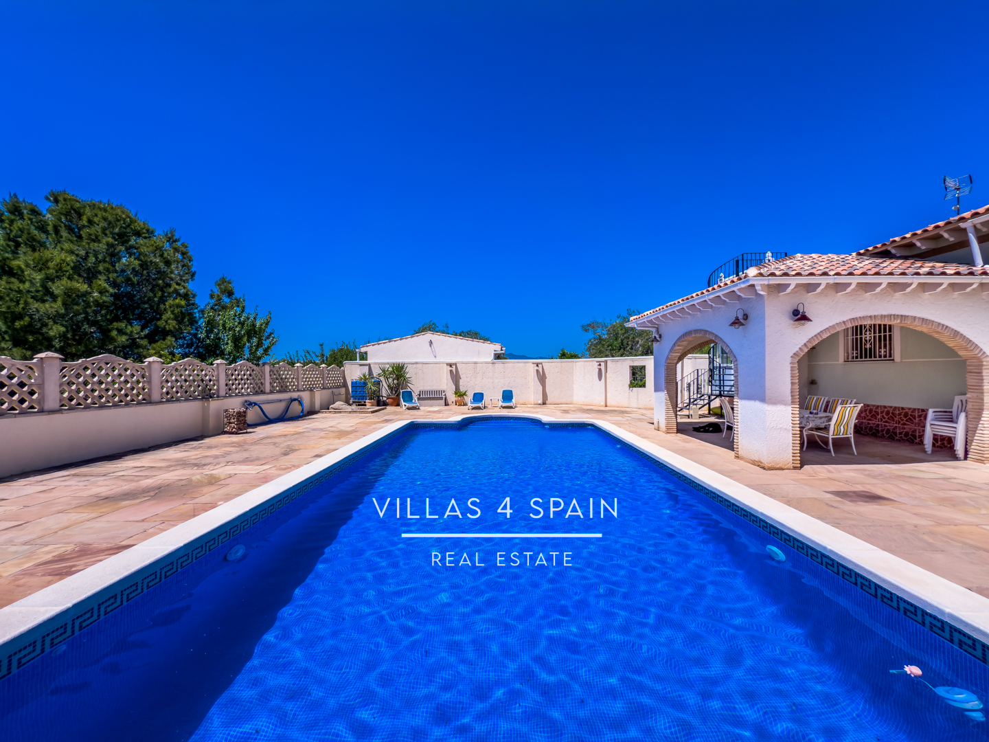 Resale - 3 Bedroom 3 Bathroom Villa with private pool and large plot in Macisvenda - cam. de la boquera - Murcia Resale - 3 Bedroom 3 Bathroom Villa with private pool and large plot in Macisvenda - cam. de la boquera - Murcia