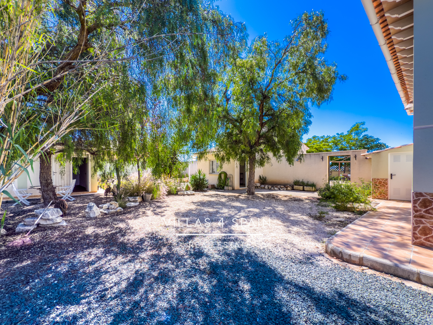 Resale - 3 Bedroom 3 Bathroom Villa with private pool and large plot in Macisvenda - cam. de la boquera - Murcia Resale - 3 Bedroom 3 Bathroom Villa with private pool and large plot in Macisvenda - cam. de la boquera - Murcia